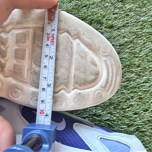 Nike Purple and White Sneakers with Air Max - Picture 9 of 13